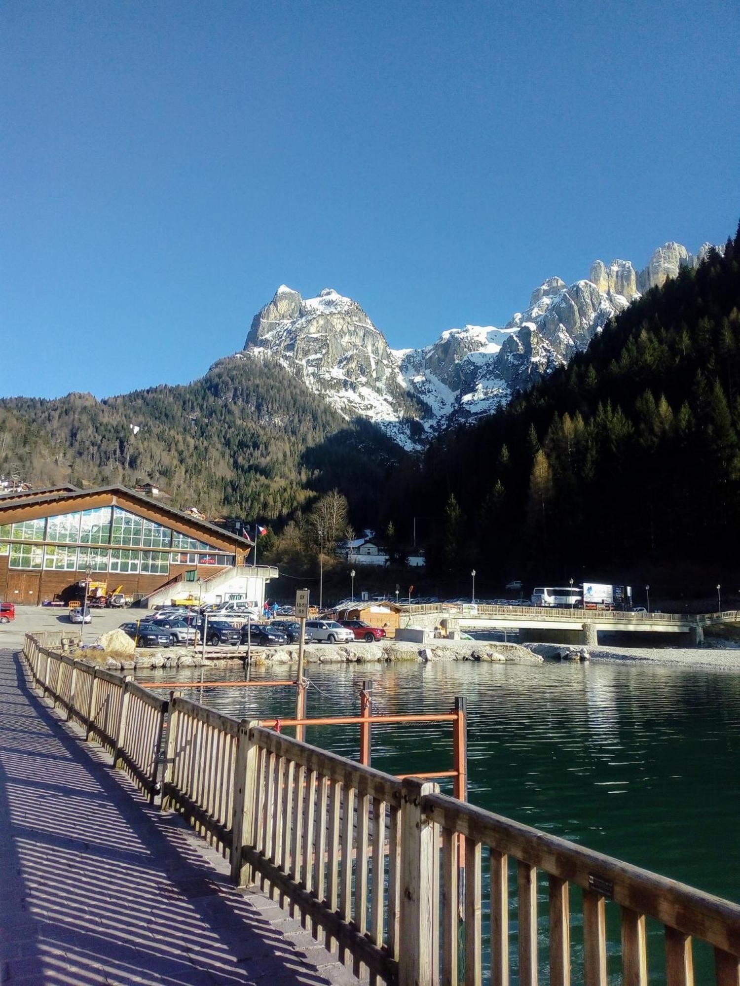 Mountain Apartman Alleghe Szoba fotó